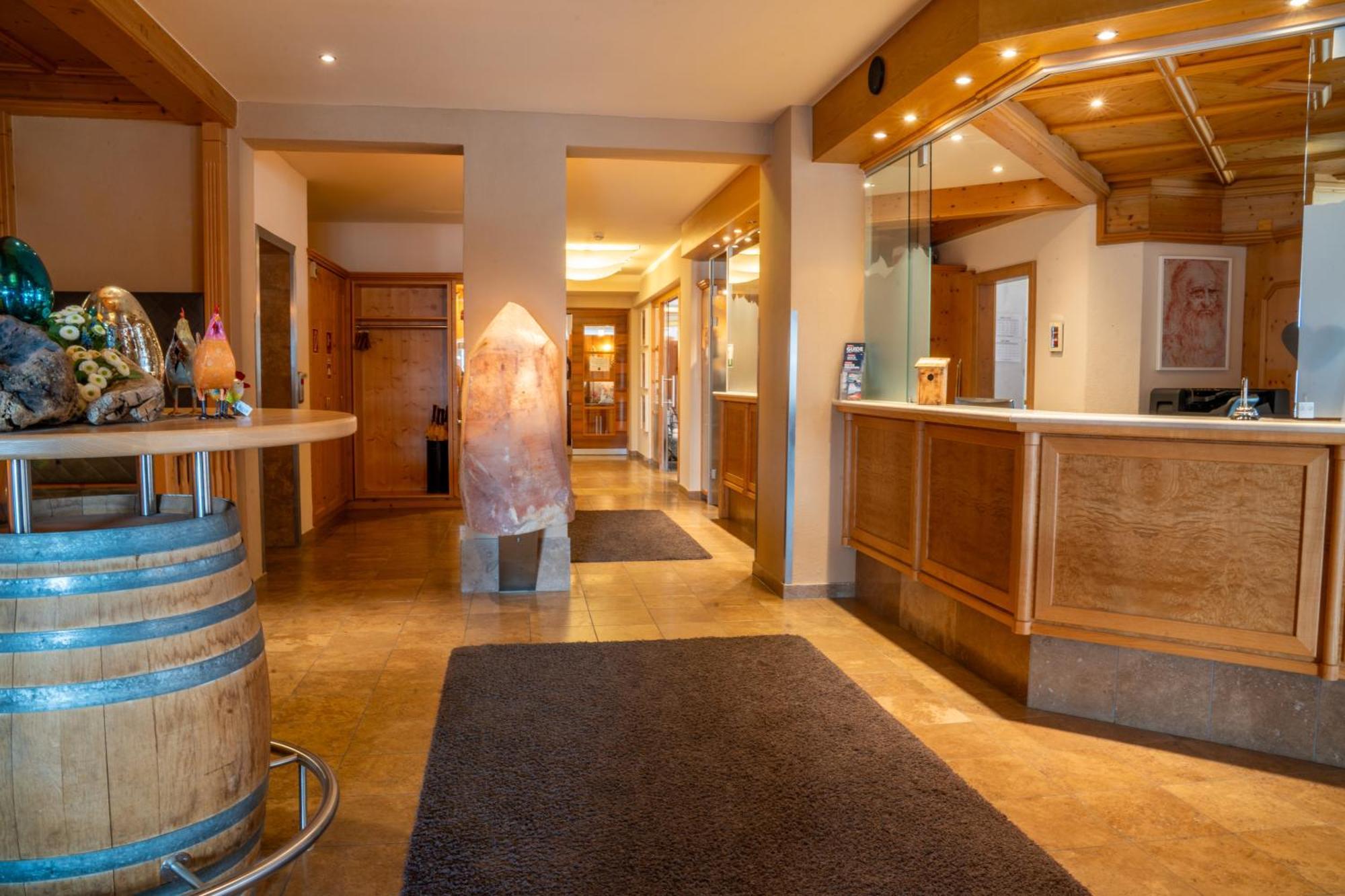 Hotel Andy 4 Sterne Superior 耶岑斯 外观 照片