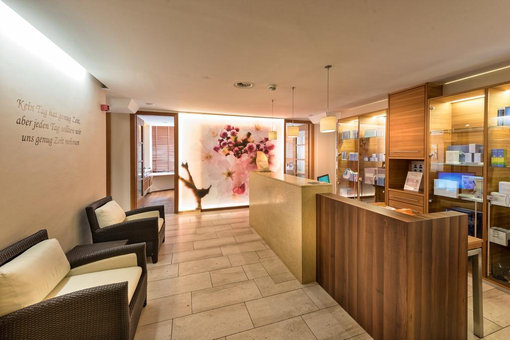 Hotel Andy 4 Sterne Superior 耶岑斯 外观 照片