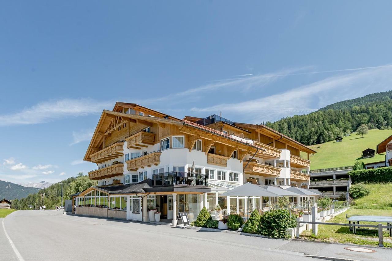Hotel Andy 4 Sterne Superior 耶岑斯 外观 照片